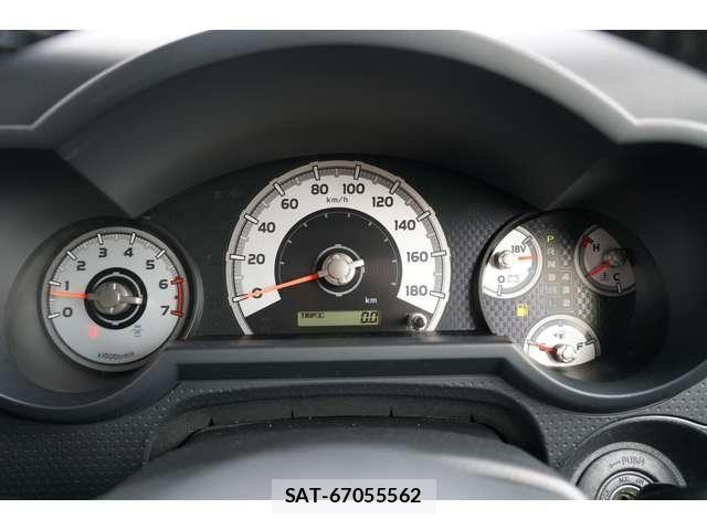 Toyota FJ CRUISER 2018-01 7723395-25