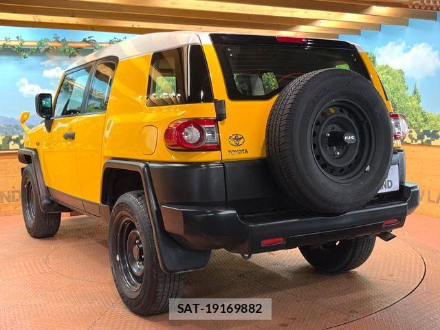 Toyota FJ CRUISER 2016-07 7723397-16