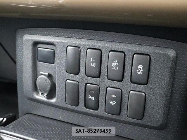 Toyota FJ CRUISER 2011-01 7723401-15