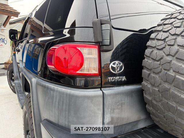 Toyota FJ CRUISER 2011-07 7723402-11