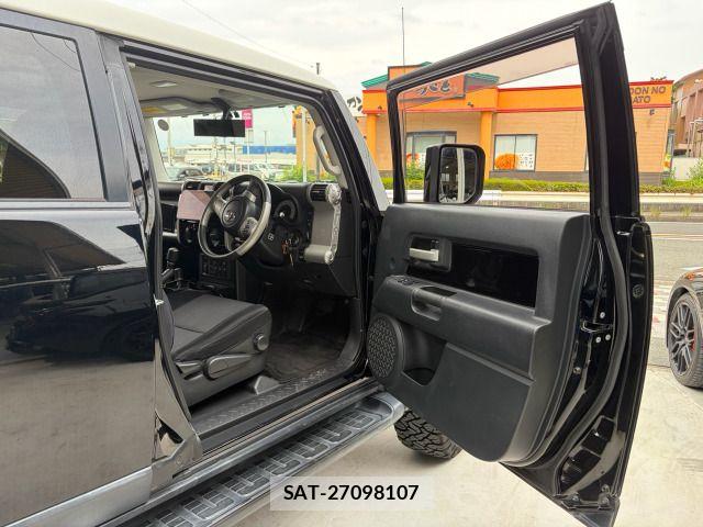 Toyota FJ CRUISER 2011-07 7723402-19