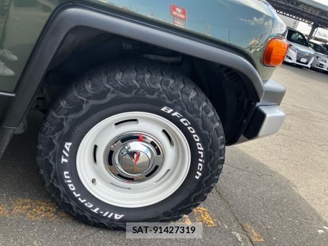Toyota FJ CRUISER 2013-08 7784968-5