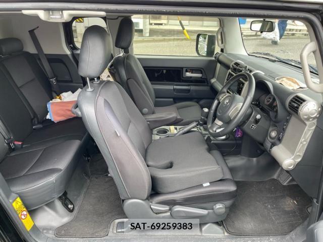 Toyota FJ CRUISER 2016-02 7876504-11