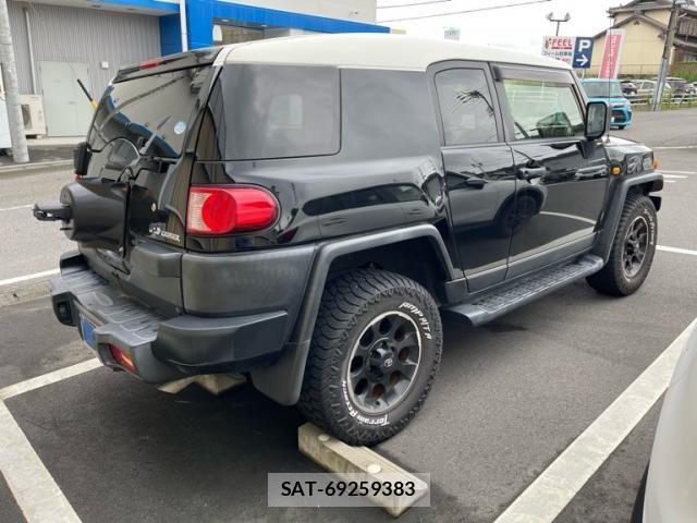 Toyota FJ CRUISER 2016-02 7876504-2
