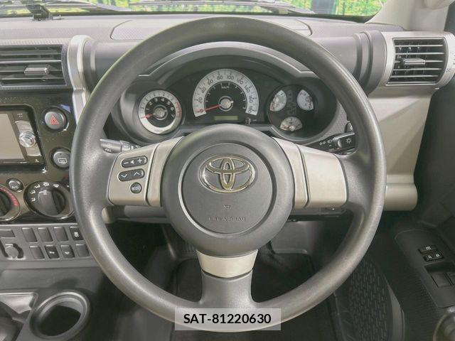 Toyota FJ CRUISER 2012-01 7876503-10