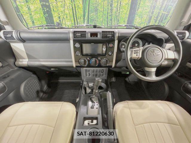 Toyota FJ CRUISER 2012-01 7876503-1