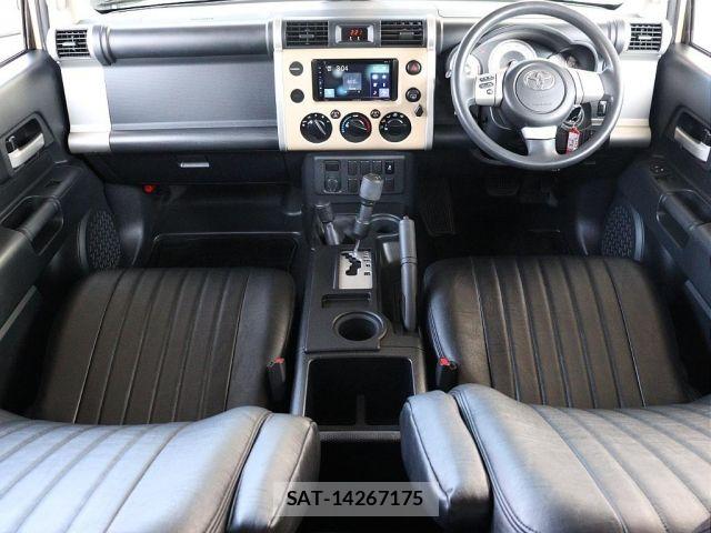 Toyota FJ CRUISER 2015-01 7876499-2