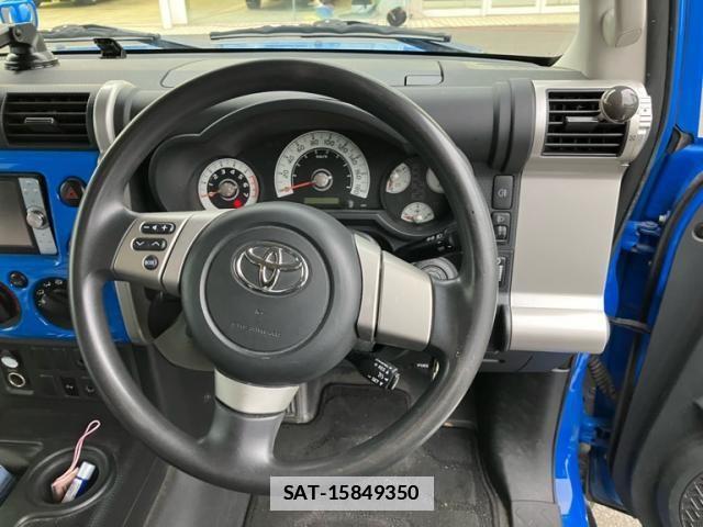 Toyota FJ CRUISER 2011-07 7902612-17