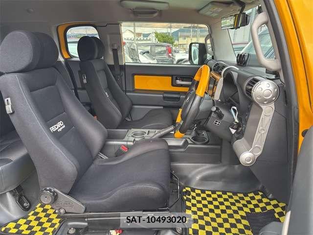 Toyota FJ CRUISER 2014-09 7961680-11