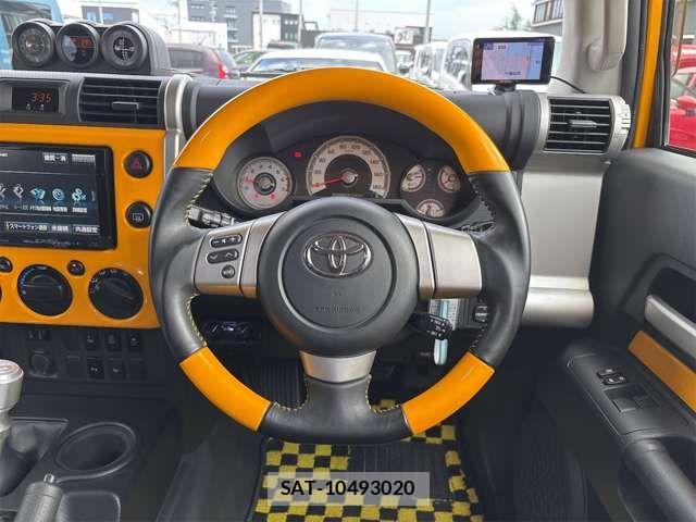 Toyota FJ CRUISER 2014-09 7961680-14