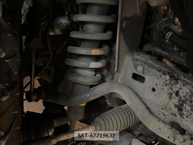 Toyota FJ CRUISER 2016-04 7961662-17