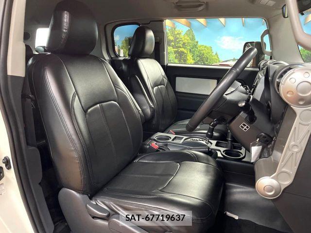 Toyota FJ CRUISER 2016-04 7961662-6