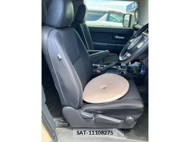 Toyota FJ CRUISER 2016-09 8035602-14