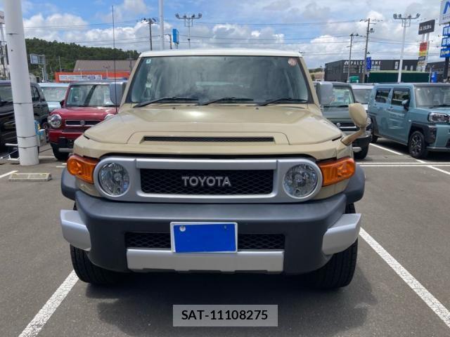 Toyota FJ CRUISER 2016-09 8035602-1