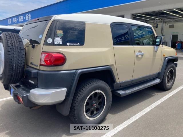 Toyota FJ CRUISER 2016-09 8035602-6