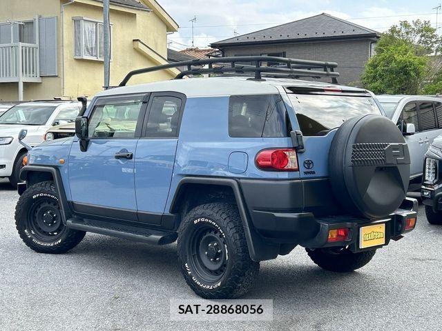 Toyota FJ CRUISER 2015-05 8035600-2