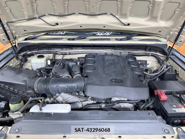 Toyota FJ CRUISER 2013-07 8073787-17