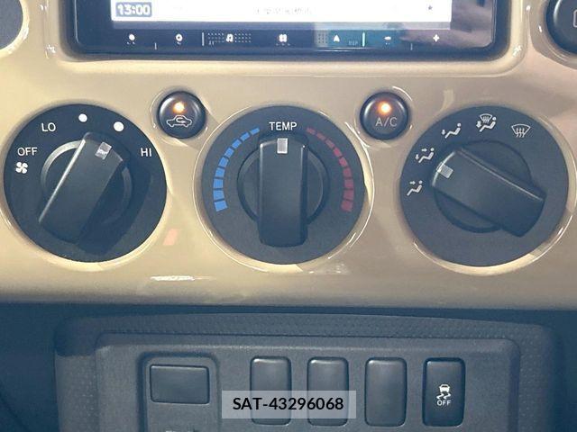Toyota FJ CRUISER 2013-07 8073787-4