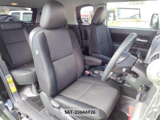 Toyota FJ CRUISER 2011-08 8099186-10