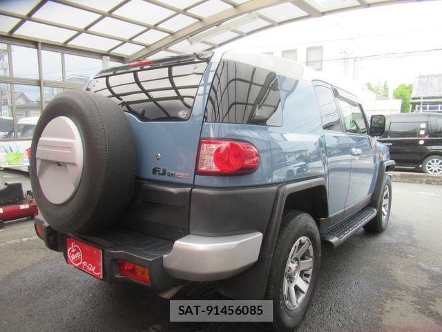 Toyota FJ CRUISER 2016-02 8099185-2