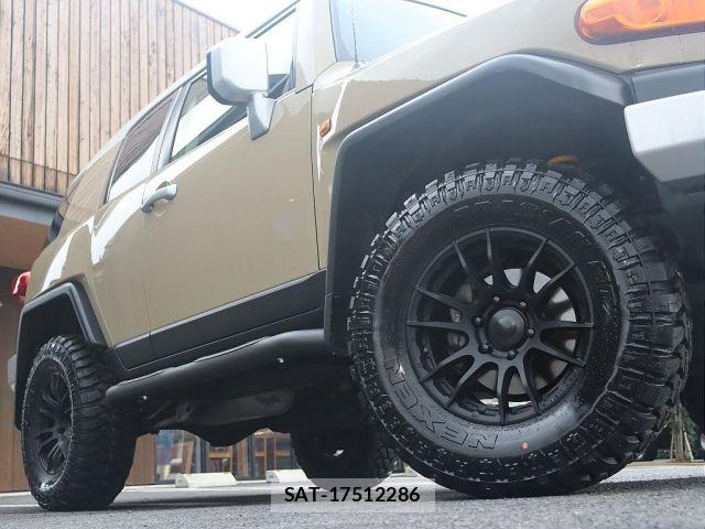 Toyota FJ CRUISER 2017-01 8099183-4