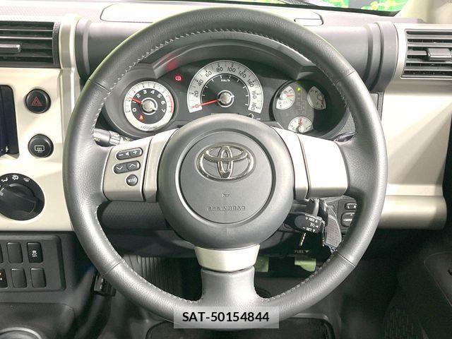 Toyota FJ CRUISER 2011-10 8130175-11