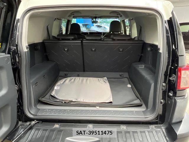 Toyota FJ CRUISER 2017-10 8145819-10