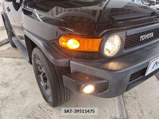 Toyota FJ CRUISER 2017-10 8145819-12