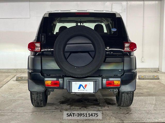 Toyota FJ CRUISER 2017-10 8145819-19