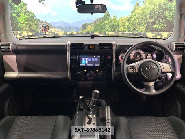 Toyota FJ CRUISER 2016-06 8207530-1