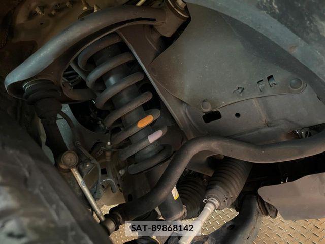 Toyota FJ CRUISER 2016-06 8207530-19