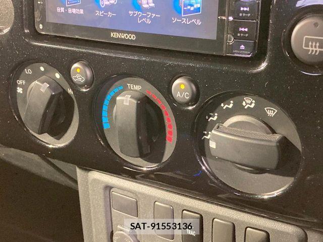 Toyota FJ CRUISER 2015-06 8207532-6