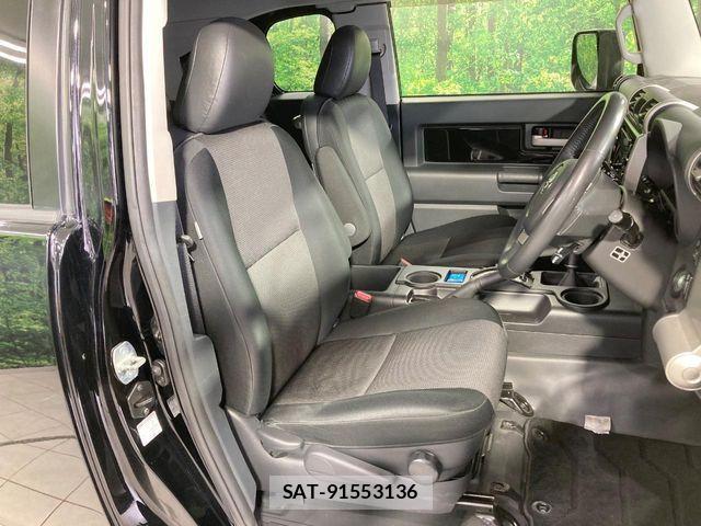 Toyota FJ CRUISER 2015-06 8207532-7