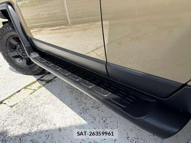 Toyota FJ CRUISER 2011-05 8207534-9