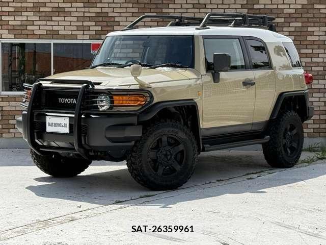Toyota FJ CRUISER 2011-05 8207534-2