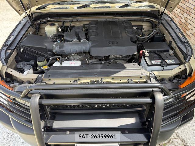 Toyota FJ CRUISER 2011-05 8207534-29