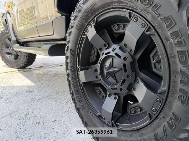 Toyota FJ CRUISER 2011-05 8207534-6