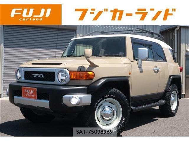 Toyota FJ CRUISER 2016-10 8207527-0