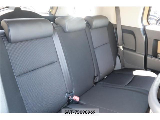 Toyota FJ CRUISER 2016-10 8207527-10