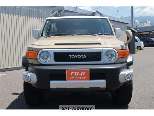 Toyota FJ CRUISER 2016-10 8207527-15