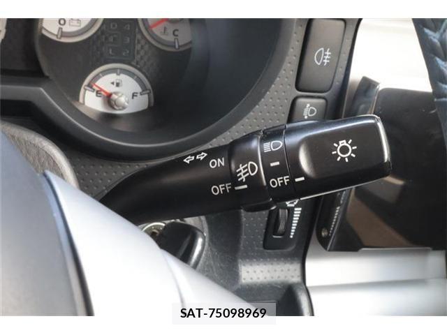Toyota FJ CRUISER 2016-10 8207527-25