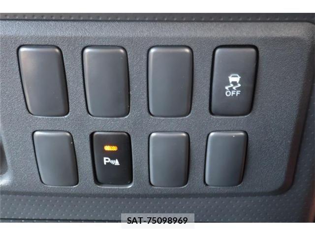 Toyota FJ CRUISER 2016-10 8207527-6