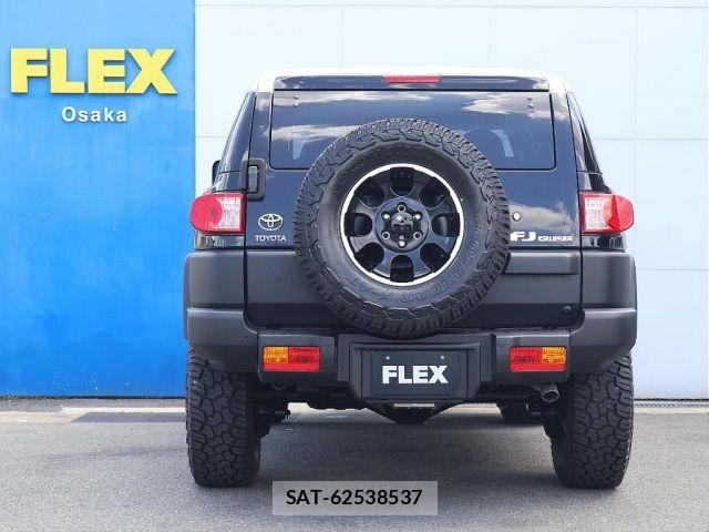 Toyota FJ CRUISER 2014-01 8207531-10