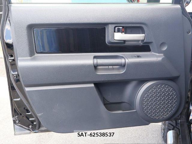 Toyota FJ CRUISER 2014-01 8207531-15
