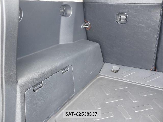 Toyota FJ CRUISER 2014-01 8207531-19