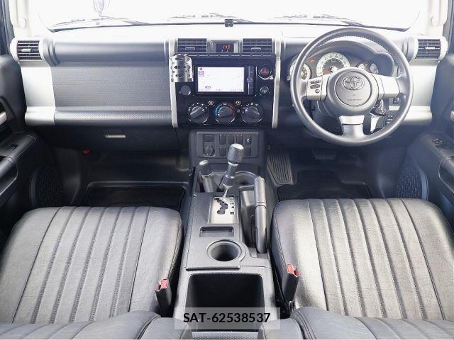 Toyota FJ CRUISER 2014-01 8207531-3