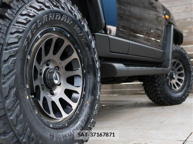 Toyota FJ CRUISER 2016-01 8207528-9