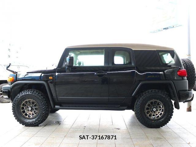 Toyota FJ CRUISER 2016-01 8207528-5