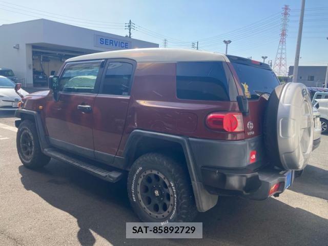 Toyota FJ CRUISER 2011-06 8230037-6