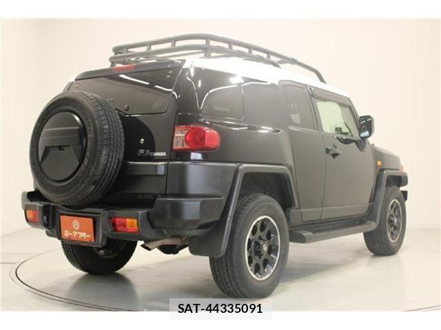 Toyota FJ CRUISER 2012-06 8245213-11